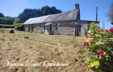🏡 Opportunité à Glomel – Longère à rénover avec terrain & dépendances 🌿