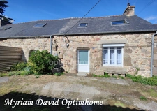 Maison de campagne en pierre avec potentiel locatif près de Rostrenen