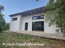 LANGOËLAN – MAISON CONTEMPORAINE DE PLAIN-PIED DE 2019 – DPE A – TERRAIN ARBORÉ
