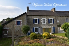 Maison en pierre à rénovée à SAINT NICOLAS DU PELEM (22)