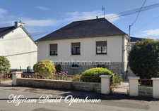 🏡 Rostrenen proche centre : maison avec 2 chambres + espace indépendant + jardin
