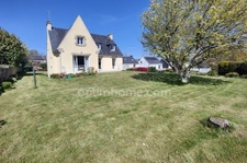 Maison 183 m² 5 chambres jardin 1600 m² Rostrenen proche centre