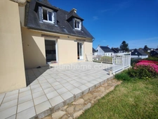 Maison 183 m² 5 chambres jardin 1600 m² Rostrenen proche centre