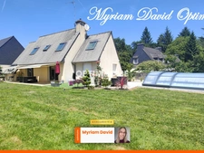 ✨ Élégante maison rénovée avec piscine et grand garage à Rostrenen