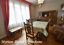 Maison avec 4 chambres et grand terrain à Rostrenen