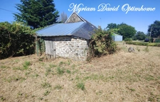 🏡 Opportunité à Glomel – Longère à rénover avec terrain & dépendances 🌿