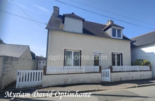 Maison à louer 3 chambres avec jardin ROSTRENEN (22)