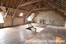  Maison à rénover avec fort potentiel – Jardin – Proche centre de Rostrenen