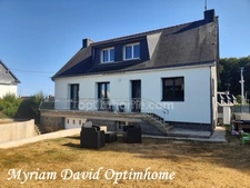 Maison familiale rénovée 128 m² – 5 chambres – Sous-sol complet – Rostrenen