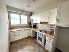 Spacieux appartement avec terrasse et vue dégagée – Annemasse 