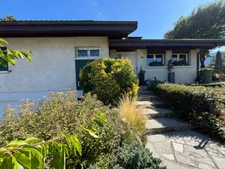 Maison individuelle rénovée avec piscine sur la commune de Perrignier