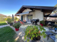Maison individuelle rénovée avec piscine sur la commune de Perrignier