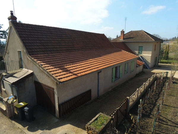 Maison 7 pièces CHAROLLES (71) -4 Chambres - Terrain 2797 m²