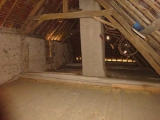 Dpt Saône et Loire (71), à vendre Ancienne ferme, P5, terrain 2340m²   