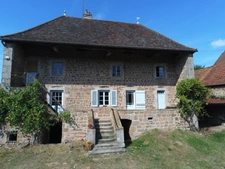 Dpt Saône et Loire (71), à vendre Ancienne ferme, P5, terrain 2340m²   