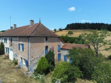Maison à rénover 5 pièces / 110m² SUIN (71) Terrain de 4714m²