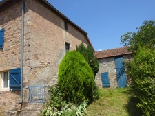 Maison à rénover 5 pièces / 110m² SUIN (71) Terrain de 1160m²