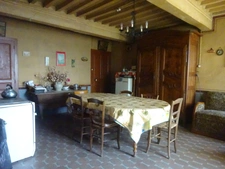Maison à rénover 5 pièces / 110m² SUIN (71) Terrain de 4714m²