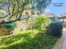 Maison avec vue panoramique sur les montagnes, jardin et garage, MARQUIXANES (66)