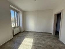 Immeuble de rapport – 2 appartements T4 – 10 % de rentabilité – Terrain 688 m² – Plessé