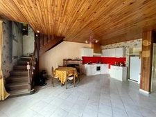 Maison en pierre à vendre à Plessé – 3 chambres – Double garage – Terrain de 1 326m²
