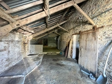 Bâtisse en pierre à rénover – 256m² – Plessé