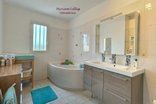 A VENDRE MAISON FAMILIALE 7 pièces avec sous-sol - DPE B - proche LOUVIERS (27)