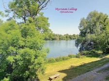 LOCAUX D'ACTIVITE EN BORD DE SEINE PROCHE VERNON !