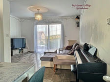 Maison familiale avec sous-sol + grande pièce aménageable supplémentaire - LA BONNEVILLE SUR ITON (27)