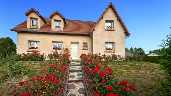 Maison à vendre 7 pièces proche de PONTFAVERGER MORONVILLIERS (51)