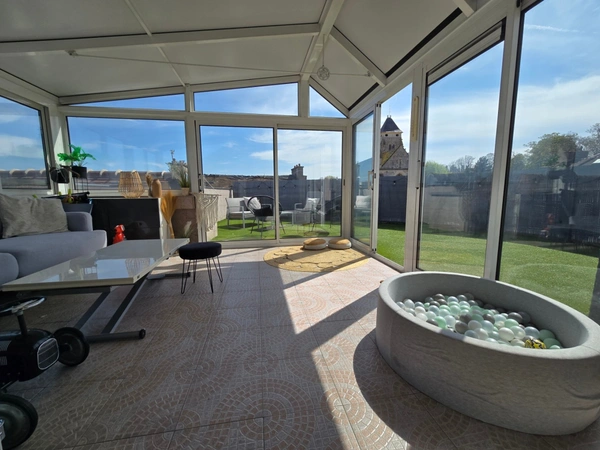 Appartement à vendre 5 pièces duplex de 126.53 utiles + 40 m² de terrasse sud (véranda 14m²) comprise   (91)