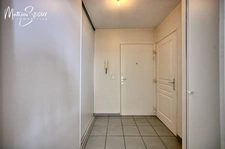Craponne - Appartement T2 avec terrasse et place de stationnement extérieur
