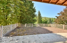 THURINS - Vast green property