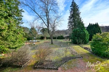 THURINS - Vast green property