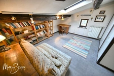 MAISON traditionnelle de charme en pierres à SAINT-MARTIN-EN-HAUT