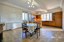 MILLERY – Beau potentiel pour cette maison P7 avec jardin, sous-sol et dépendances