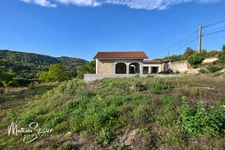 PROJET DE MAISON XL A FINIR DE REHABILITER à THURINS