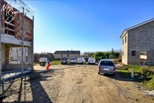 Bounded and serviced land - let your imagination run wild! 