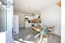 Maison de village avec extérieur à SAIN BEL (69)