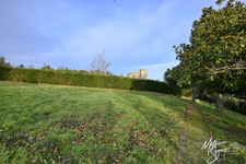 VAUGNERAY - Terrain à bâtir pour une maison P5 à étage + garage