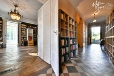 Découvrez l'élégance intemporelle de cette Maison de Maître d'exception à rénover