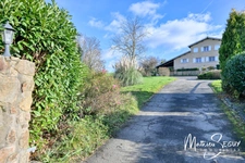 Très bel appartement T3 à COURZIEU en rez de jardin ! 