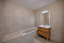 Discover this new apartment combining elegance and convenience!