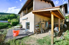 THURINS - Grande maison de hameau avec vue 