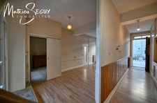 Ancienne maison du menuisier avec son atelier au coeur du village de Millery