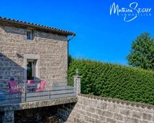 Maison ancienne plein de charme et dépendance en campagne
