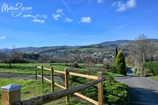 Très bel appartement T3 à COURZIEU en rez de jardin ! 