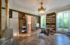 Découvrez l'élégance intemporelle de cette Maison de Maître d'exception à rénover