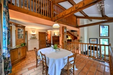 PROPRIETE verdoyante à AVEIZE 