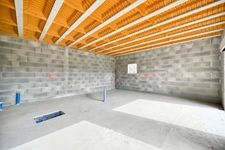 INCROYABLE PLATEAU A AMENAGER DE 190m² à THURINS (69)